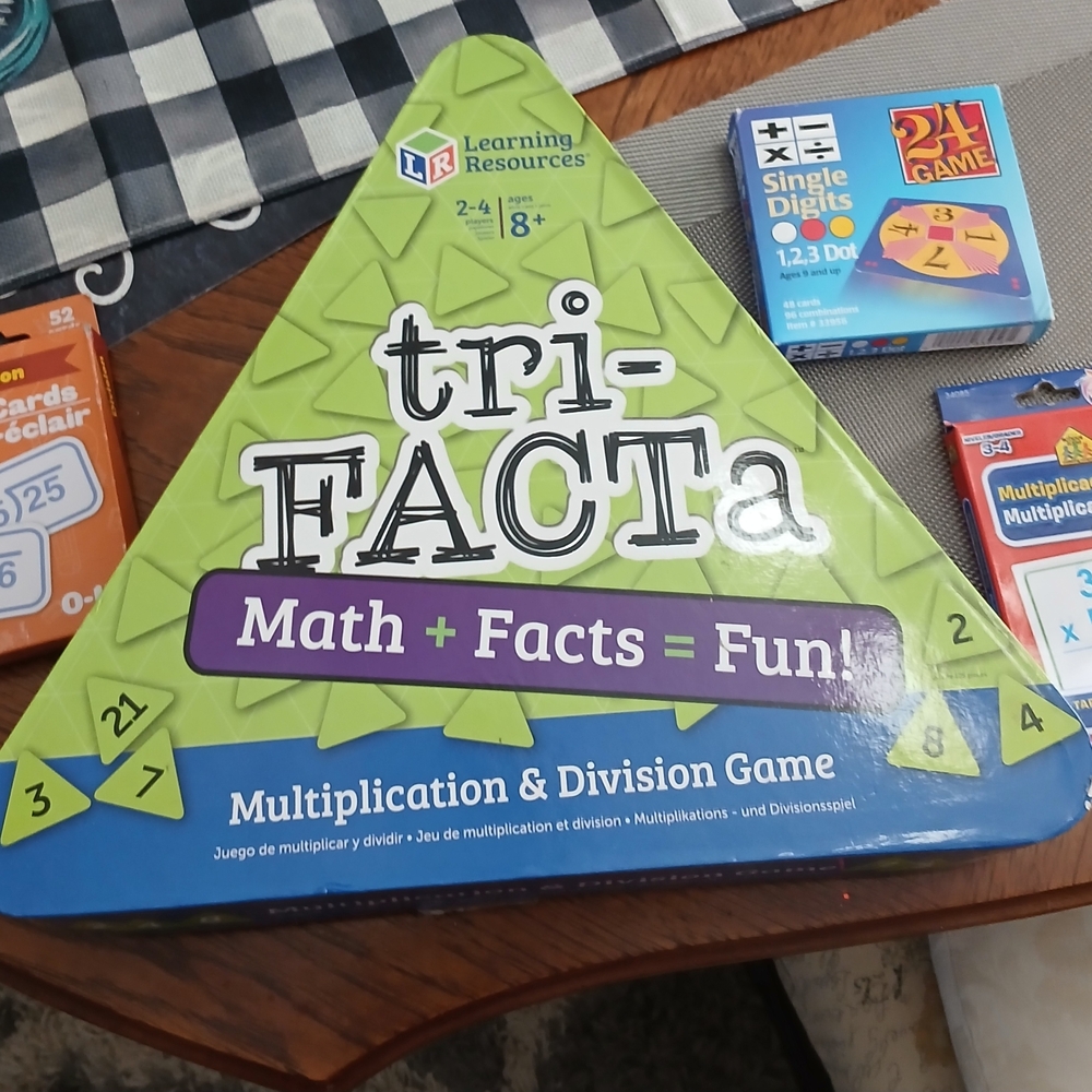 Learning Resources Tri-Facta Math Game - Green
